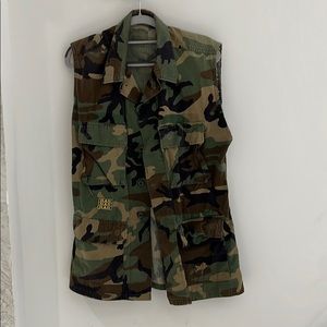 Cut off vintage Army vest